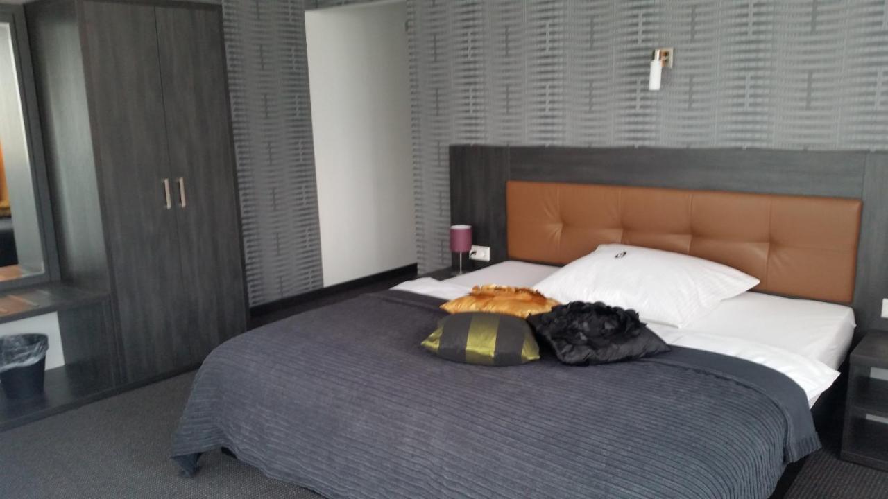 Appart-Hotel, Einsteinstrasse Herzogenaurach Bagian luar foto